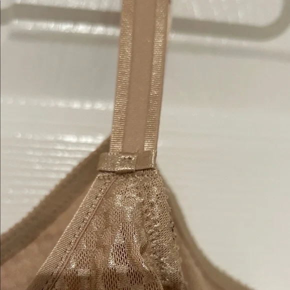 Chantelle Shimmering Tan Bra - Picture 3 of 6